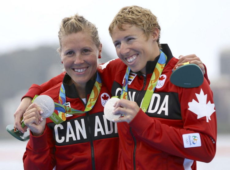 medal-lindsay-jennerich-patricia-obee.jpg.size.custom.crop.880x650.jpg